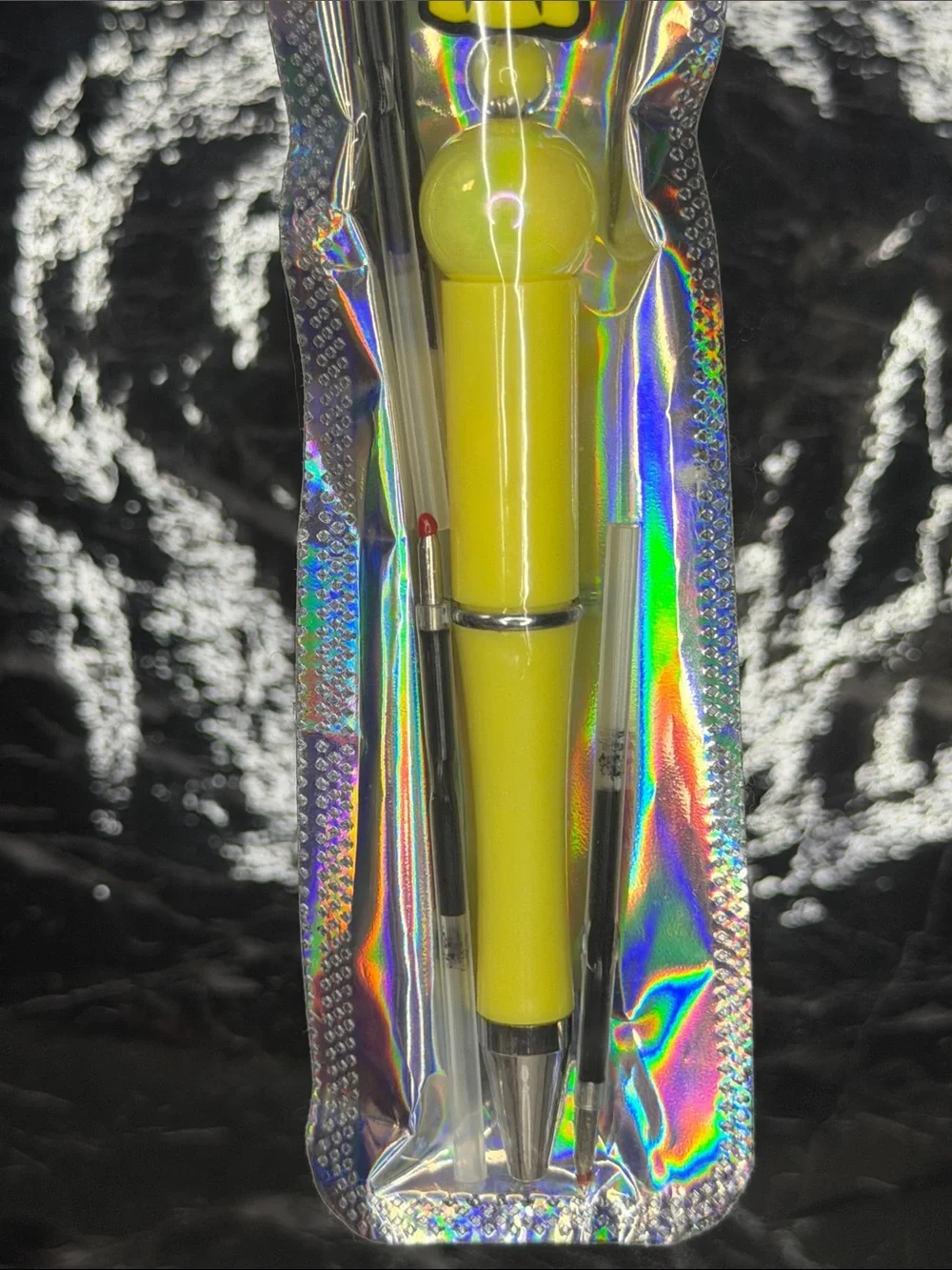 Belle Focal Bead Pen Black and Blue Ink
